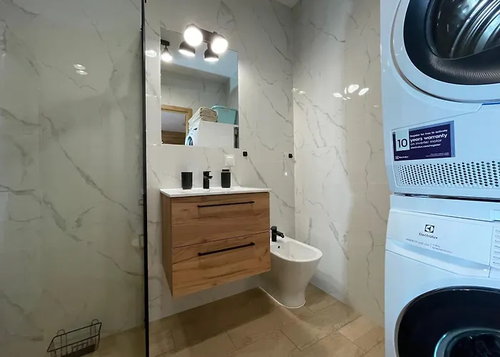 Superior Baltea 3 Rooms, 2 Bedrooms, 800m, Air Condition! Gdansk